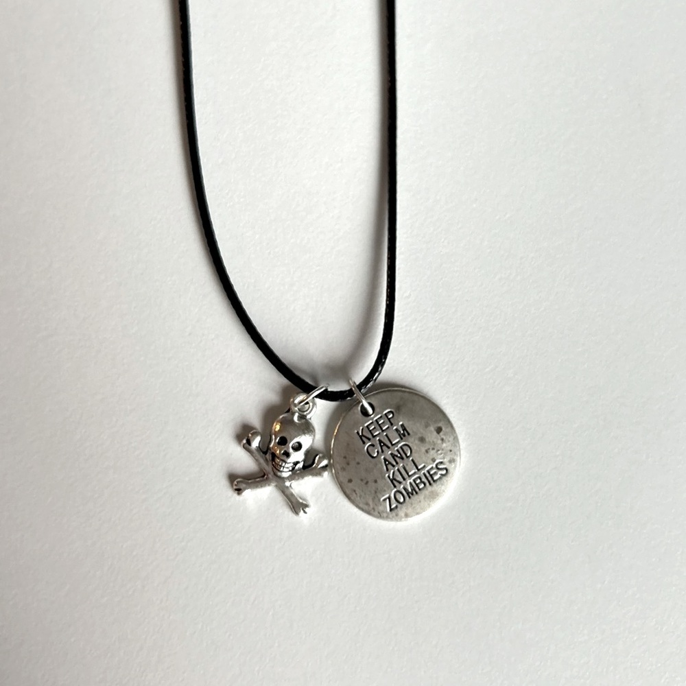 Zombie Necklace 🧟‍♂️